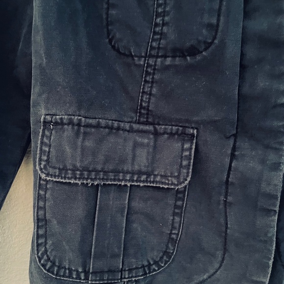 LUCKY BRAND Lightweight/Distressed Navy Cropped Jacket with Epaulets. - Picture 4 of 7